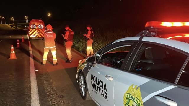 Imagem referente a notícia: Acusado de furto é agredido por populares e deixa TV abandonada às margens da PRc-467 em Cascavel