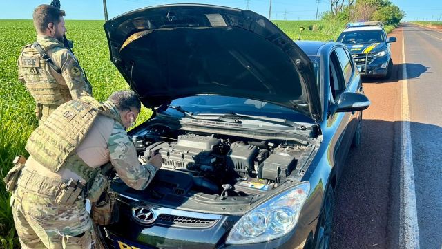 PRF recupera carro roubado em Campinas durante fiscalização na BR-369, em Ubiratã