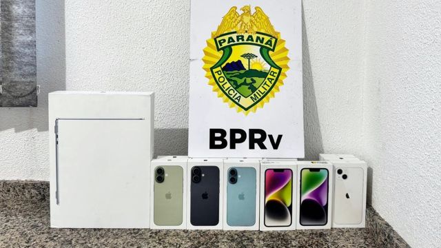 Imagem referente a notícia: Celulares e notebook sem nota fiscal são apreendidos na BR-277 em Santa Tereza do Oeste