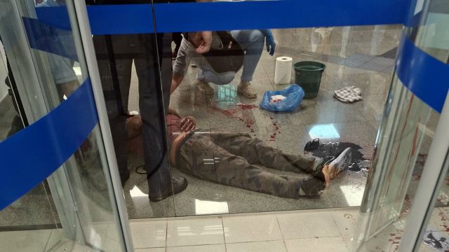 Imagem referente a notícia: Briga em praça termina com homem ferido e mobiliza atendimento de urgência no sudoeste do Paraná