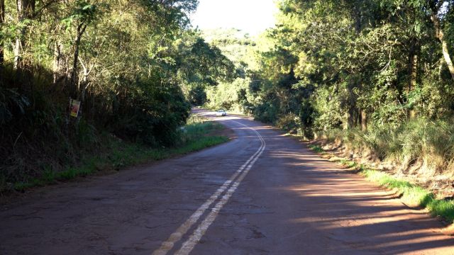 Imagem referente a notícia: Prefeitura de Cascavel autoriza licitação para pavimentação de estrada que liga São João do Oeste à BR-277