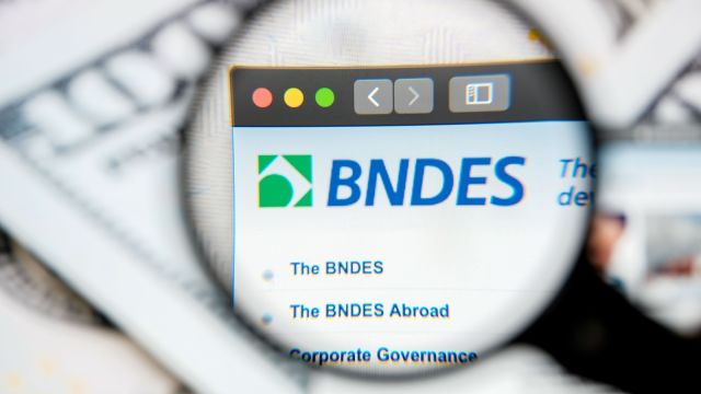 Imagem referente a notícia: Indústria do Paraná acessa R$ 1,46 bilhão do BNDES em inovação desde 2023
