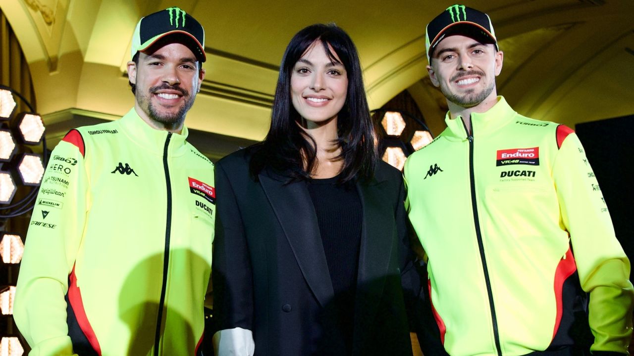 Atriz Desirée Pöpper apresenta lançamento da temporada 2026 da MotoGP na Itália