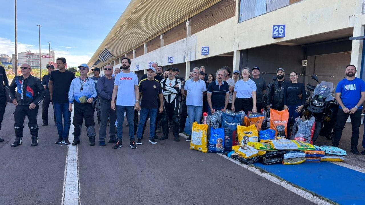 Evento de motociclistas arrecada mais de 300 quilos de alimento para o Banco de Ração de Cascavel