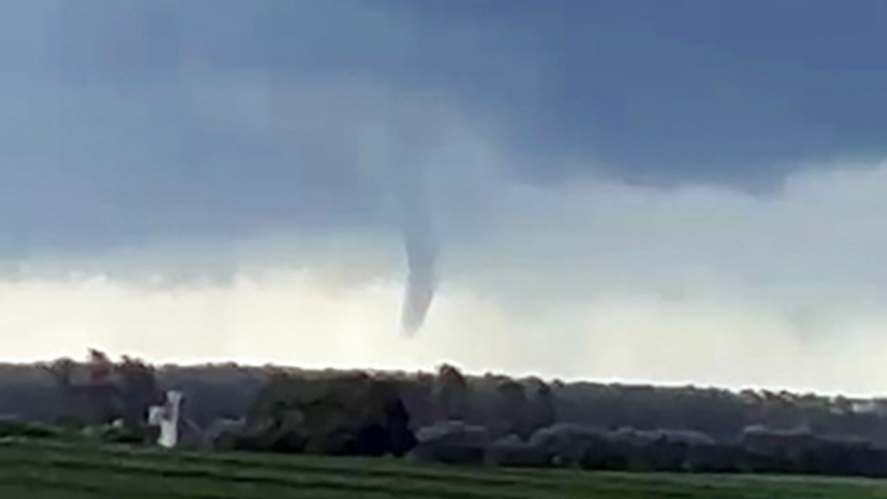 Simepar registra quatro casos de nuvem funil em menos de dez dias no Paraná