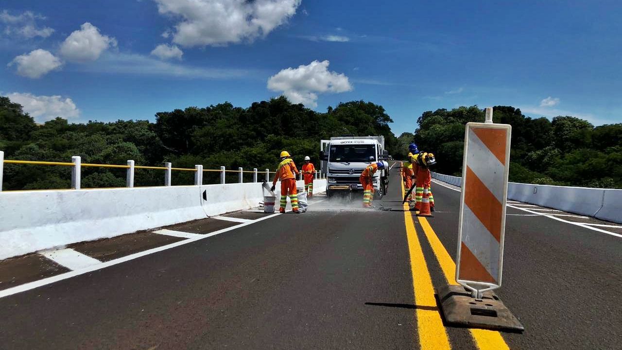 EPR Iguaçu programa interdições para recuperação de juntas na Ponte do Rio Cavernoso, em Cantagalo