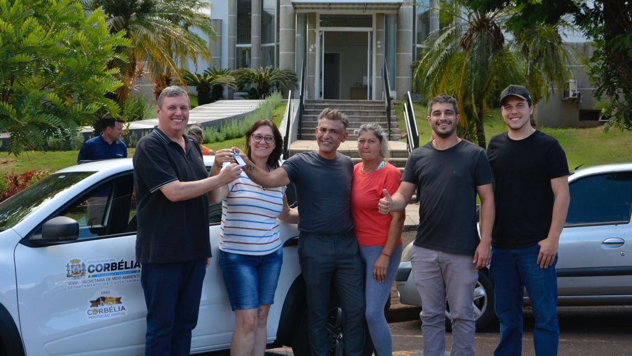 Prefeitura de Corbélia entrega veículo à ONG de proteção animal e reforça políticas públicas no município