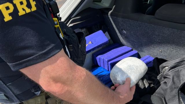 PRF apreende 168 kg de drogas e recupera carro furtado em operação na BR-373, em Chopinzinho