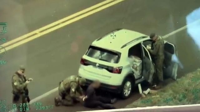 Imagem referente a notícia: Operação Integrada apreende 663 Kg de maconha em Cascavel e recupera veículo roubado