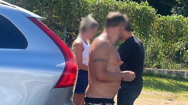 Imagem referente a notícia: Casal condenado por assassinato ligado a herança milionária é preso na fronteira pelo Paraná