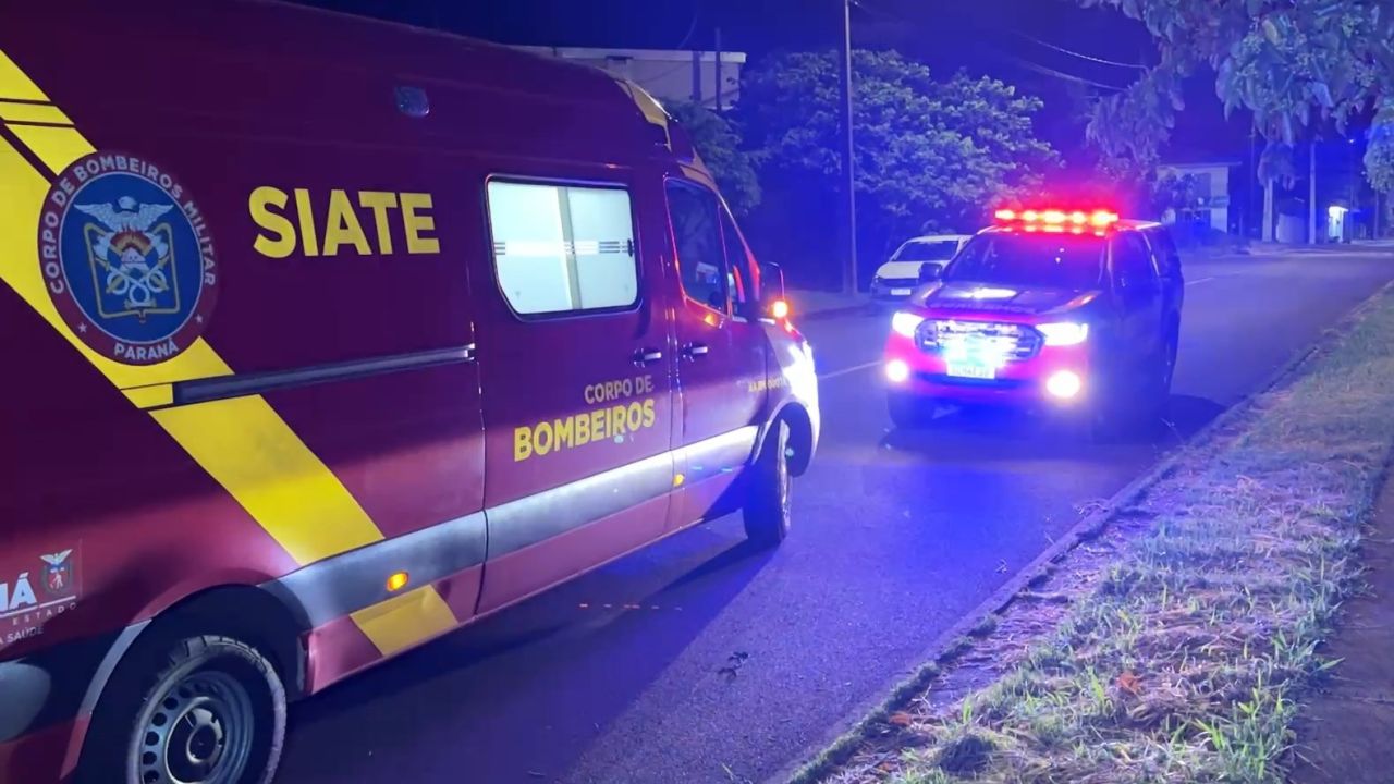 Homem é atendido pelo Siate após agressão no Bairro Brasmadeira, em Cascavel