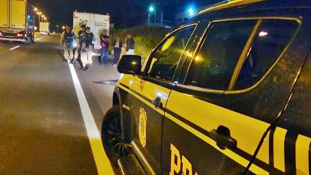 Imagem referente a notícia: Colisão traseira entre SUV e bicicleta na BR-369, em Cambé, deixa ciclista de 51 anos morto; PRF apura causas