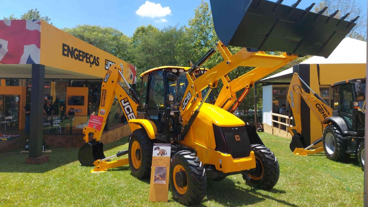Engepeças JCB apresenta líderes globais e soluções completas no Show Rural Coopavel