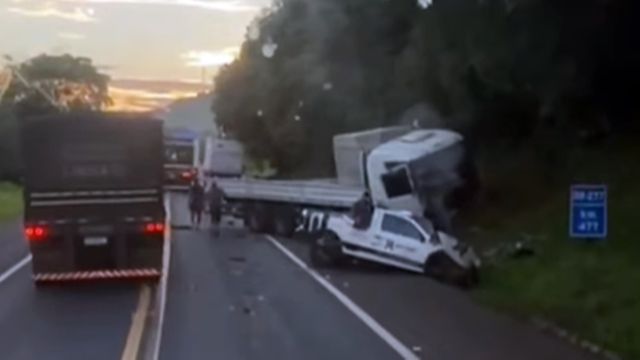 Colisão envolvendo cinco veículos deixa três feridos na BR-277, em Nova Laranjeiras
