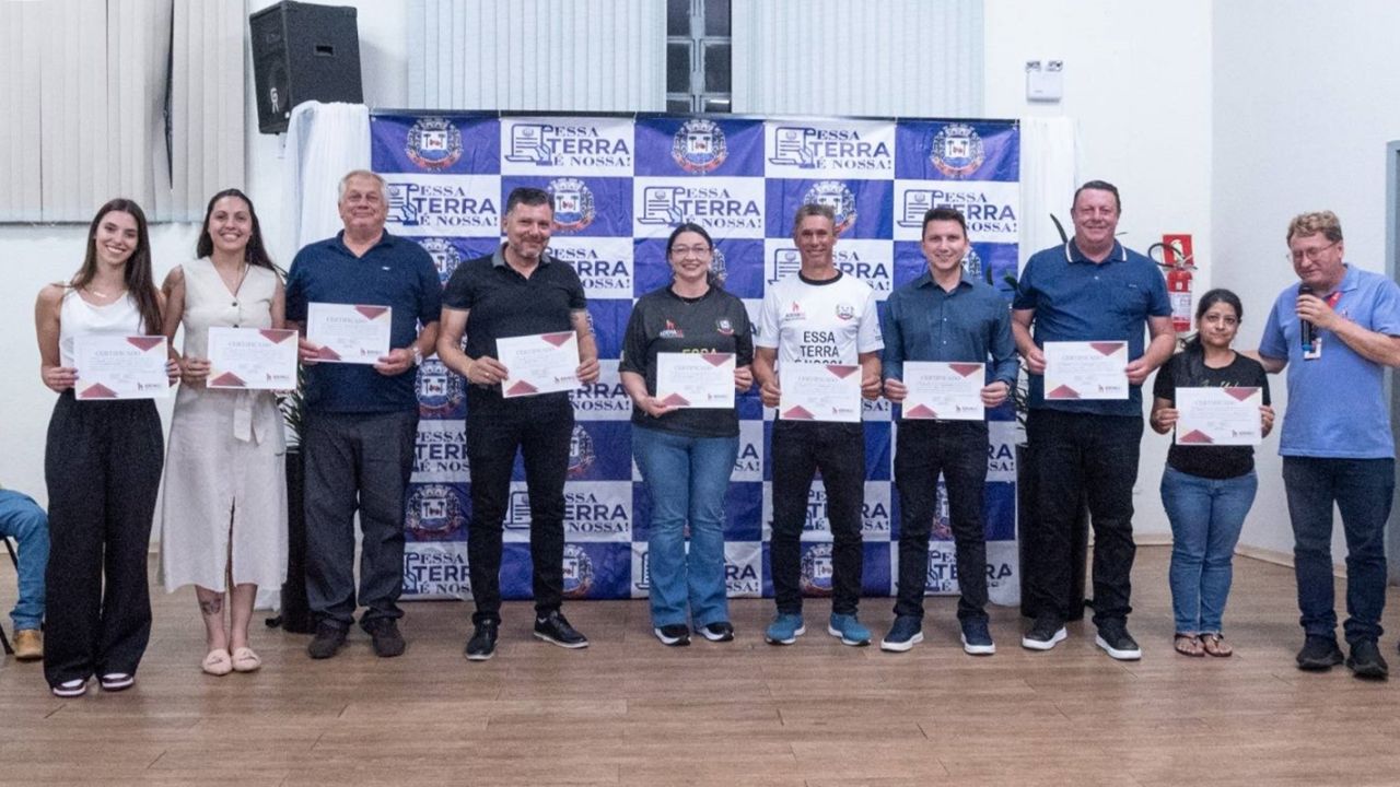 Catanduvas entrega 134 matrículas e avança na regularização fundiária com o programa Essa Terra é Nossa