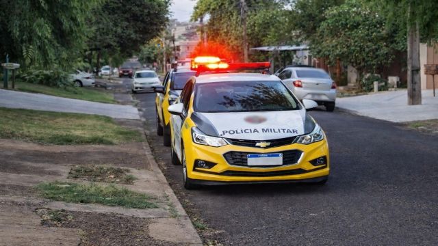 Imagem referente a notícia: Jovem de 20 anos é encontrada morta em kitnet no Bairro Santa Cruz, em Cascavel