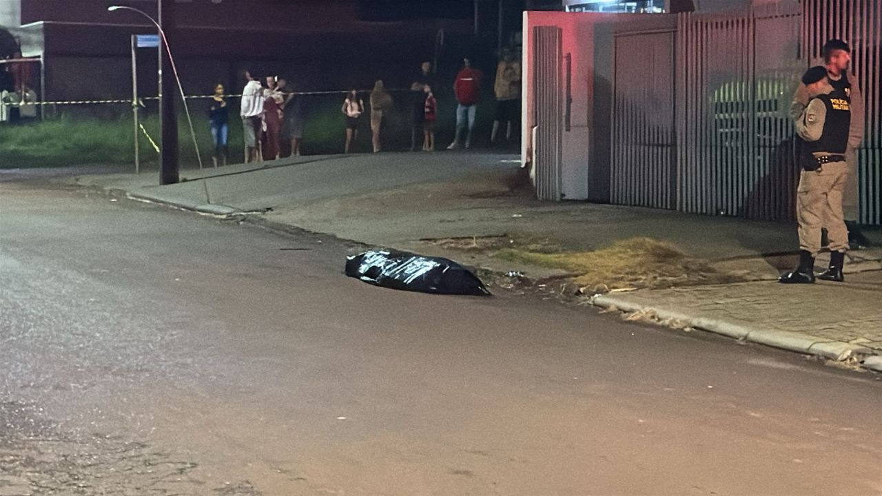 Mulher é morta a tiros em via pública após discussão com o "ex-companheiro" no Loteamento Belmonte, em Cascavel