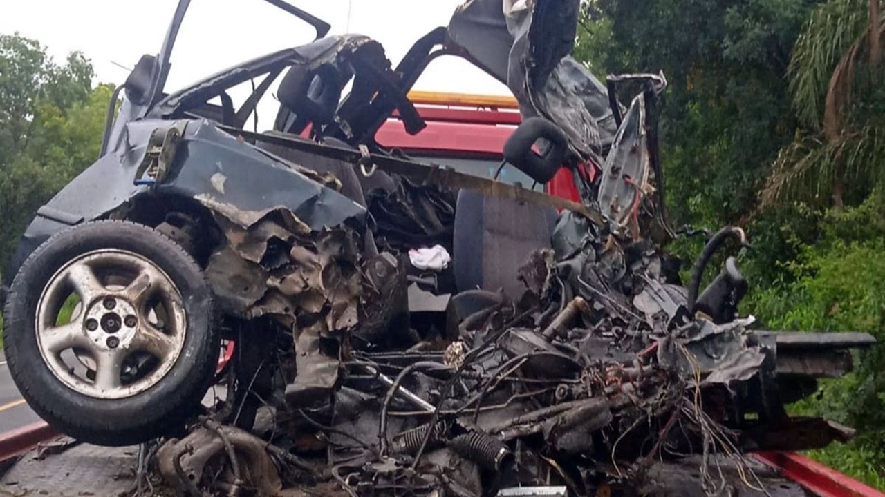 Batida frontal mata motorista na BR-476 e mobiliza a PRF em São Mateus do Sul
