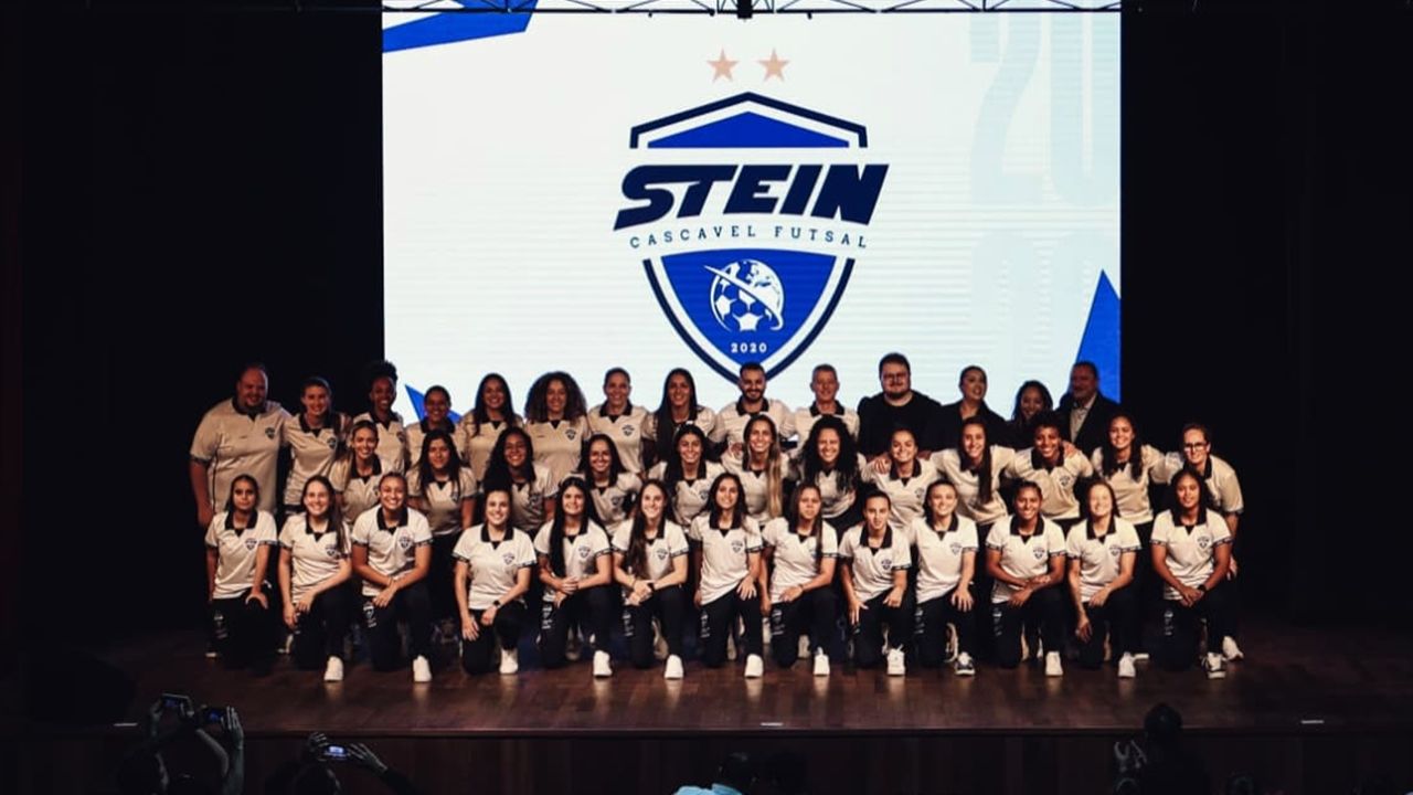 Stein Cascavel revela elenco para 2026, aposta na base e mira vaga direta na Libertadores