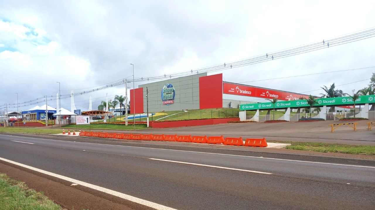 Show Rural: EPR Iguaçu apoia operação da Polícia Rodoviária Federal para garantir segurança viária e fluidez