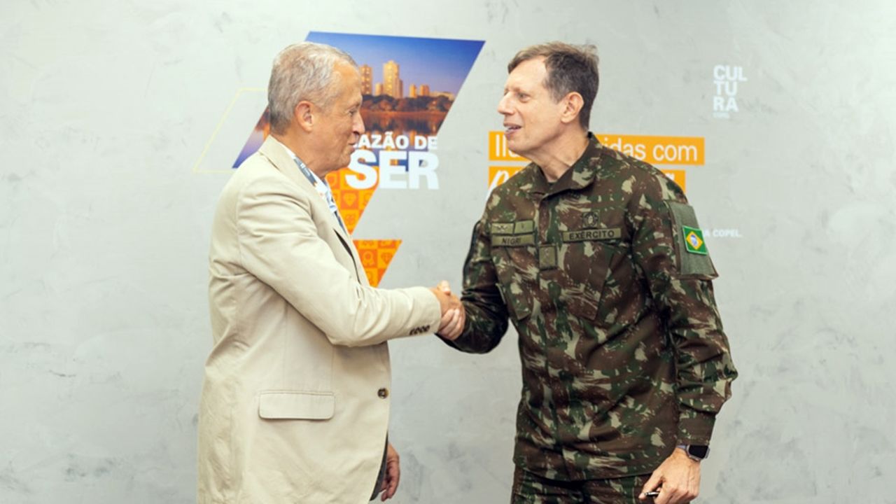 Copel e Exército firmam parceria para economizar energia elétrica em 25 organizações militares