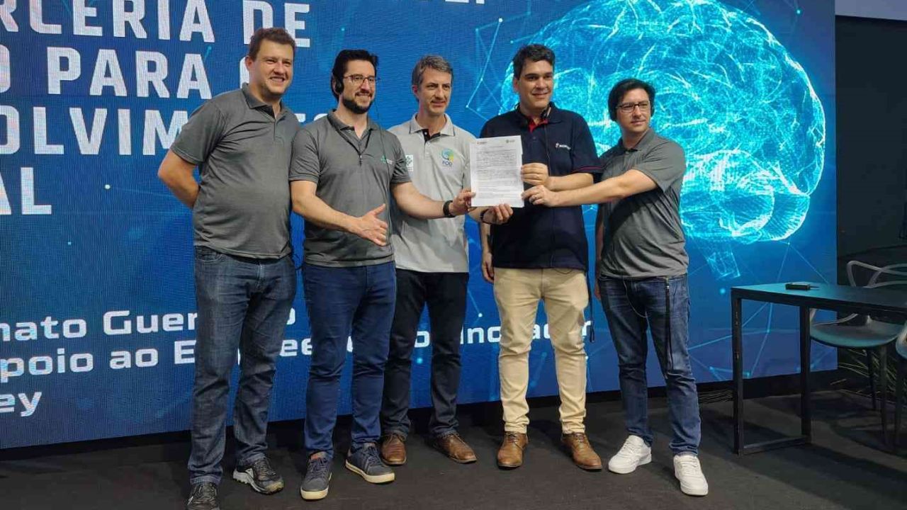 Painéis destacam inovação e educação como alavancas de desenvolvimento