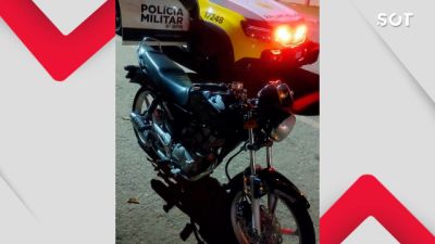 Imagem referente a notícia: Motocicleta é apreendida após PM flagrar cinco infrações graves em patrulhamento no Bairro Parque São Paulo