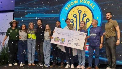 Imagem referente a notícia: Equipe Feira Fácil vence o Hackathon e vai conhecer ecossistema de inovação do Uruguai