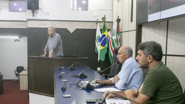 Imagem referente a notícia: Na Câmara de Toledo, Executivo apresenta relatório de cumprimento de metas fiscais