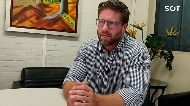 Imagem referente a notícia: “Seria uma honra”: Requião Filho escancara possibilidade de Rafael Greca como vice e mexe no tabuleiro de 2026 no Paraná