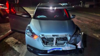 Imagem referente a notícia: Batida frontal deixa três feridos e mobiliza Samu na PR-317 em Toledo