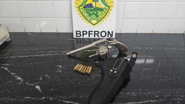 Armado na estrada rural: ação conjunta prende suspeito com revólver em Ramilândia