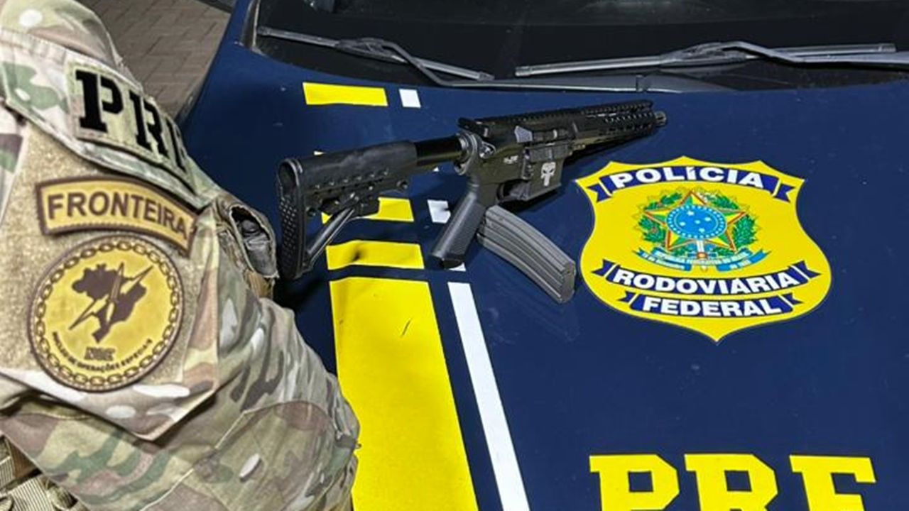 PRF apreende fuzil e prende motorista na BR-277, em Santa Teresa do Oeste