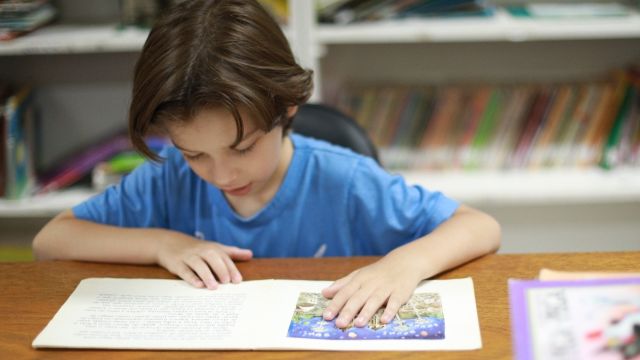 Imagem referente a notícia: Cascavel alcança 83,01% de leitores fluentes no 2º ano do Ensino Fundamental