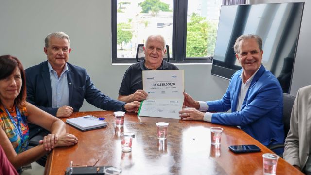 Imagem referente a notícia: Banco Mundial repassa R$ 29,7 milhões ao Estado para continuidade do Paraná Eficiente