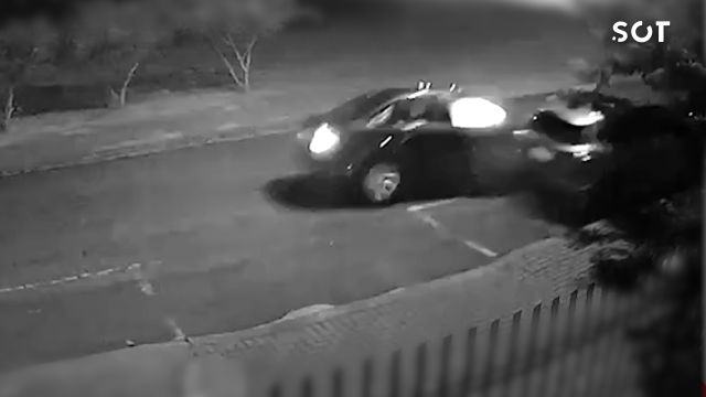 Carro desgovernado provoca batida em cadeia, atinge três veículos no bairro Parque Verde, em Cascavel