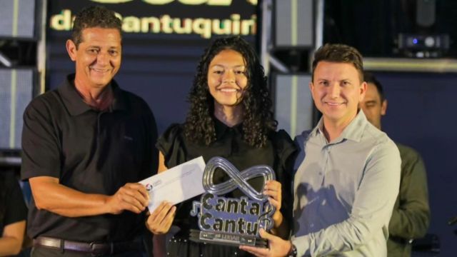Imagem referente a notícia: Catanduvas brilha na final do IV Canta Cantu e coloca vozes locais entre as melhores da região