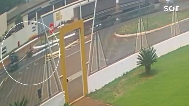 Imagem referente a notícia: Motociclista de 24 anos fica ferido após colisão com caminhonete na BR-369 em Cascavel