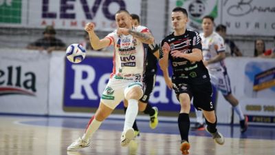 Imagem referente a notícia: Cascavel Futsal abre a temporada 2026 com goleada em amistoso no Ginásio da Neva