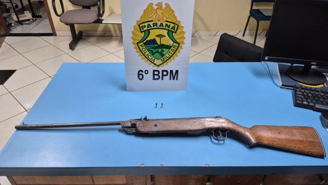 Motorista é preso por embriaguez e porte ilegal de arma após tentar fugir da PM em Três Barras do Paraná