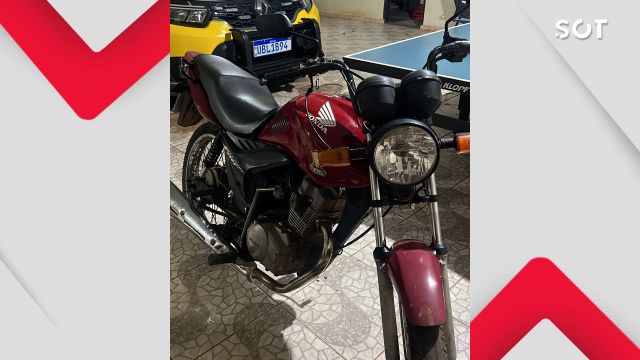 Motociclista foge da PM na contramão e abandona Honda CG 125 com chave na ignição em Guaraniaçu