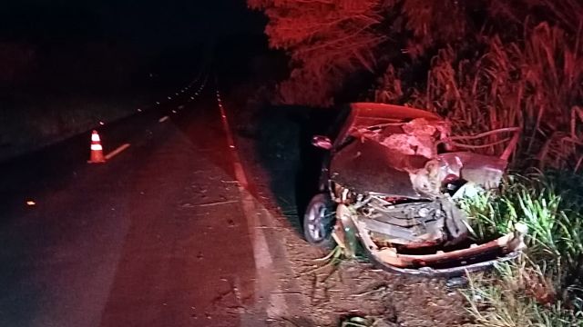Grave acidente deixa dois homens em estado crítico, na PR-496 em Terra Roxa