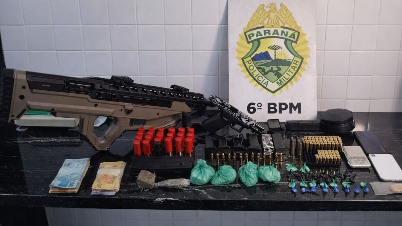Prisão em flagrante: dupla é capturada com armas, drogas e mais de R$ 2 mil em dinheiro no Bairro Bela Vista