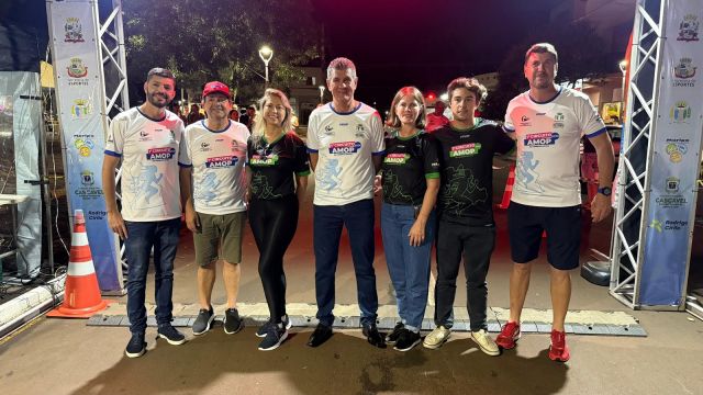 Imagem referente a notícia: Penúltima etapa do Circuito AMOP de Corrida de Rua movimenta Santa Terezinha de Itaipu