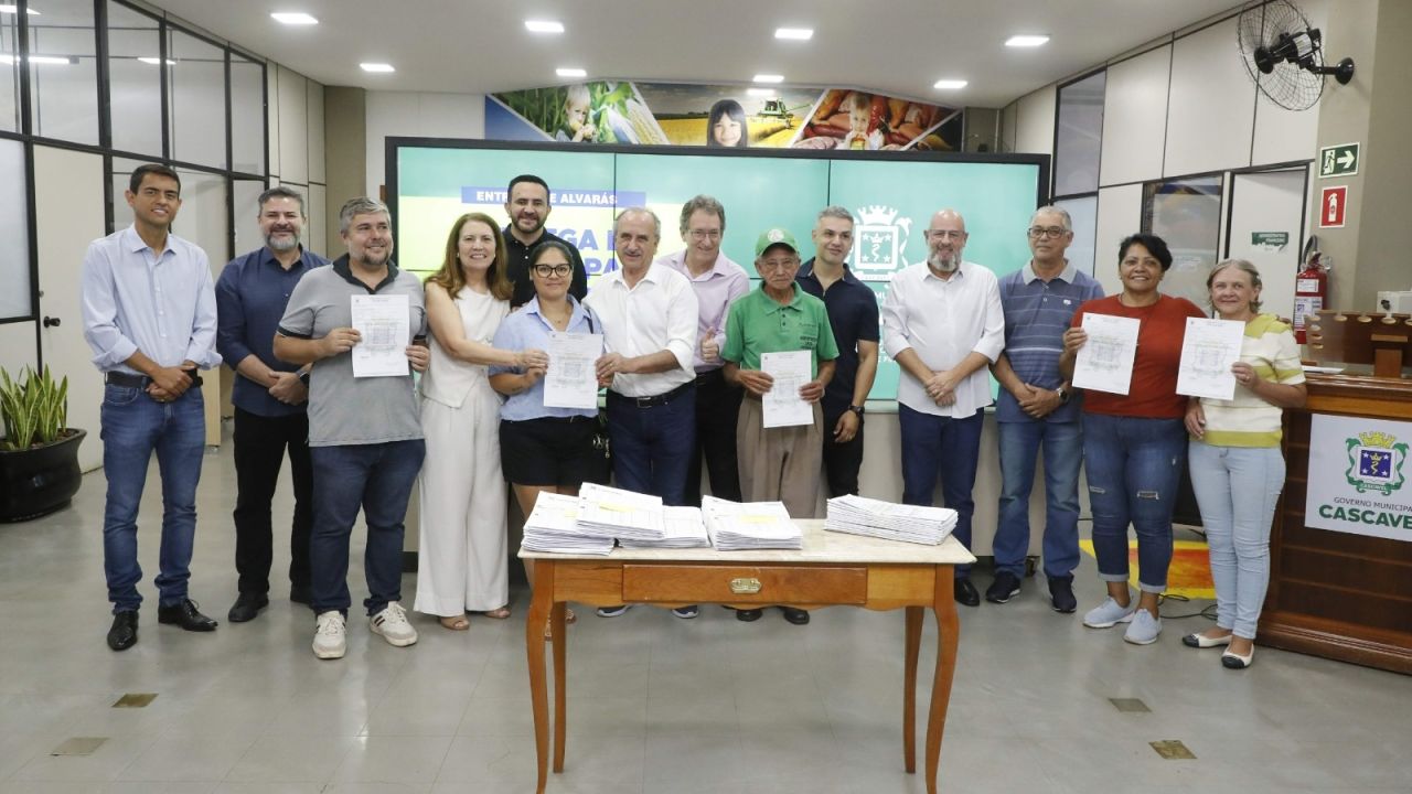 Comércio móvel dispara em Cascavel com entrega de 46 novos alvarás e fortalece economia local