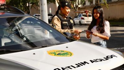 Imagem referente a notícia: Governo do Paraná entrega 54 novas viaturas para Patrulha Maria da Penha