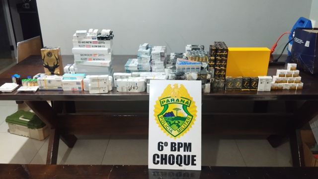 Choque da PM apreende R$ 200 mil em anabolizantes e remédios de emagrecimento em ônibus na Avenida Tancredo Neves