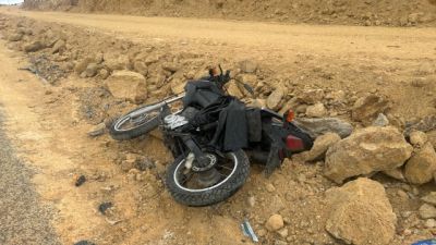 Imagem referente a notícia: Motociclista fica gravemente ferido após sair da pista na BR-277 e mobiliza helicóptero do Samu no Paraná