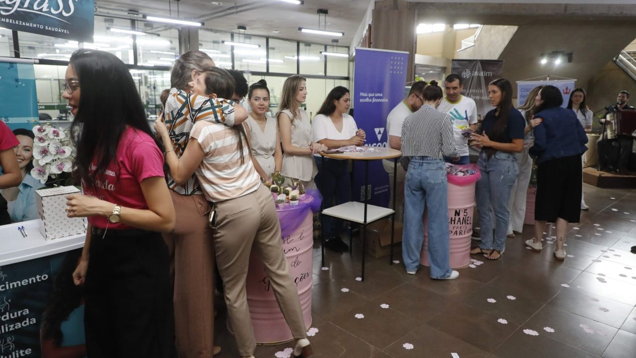 Prefeitura de Cascavel inicia semana com homenagem especial às servidoras pelo Dia da Mulher