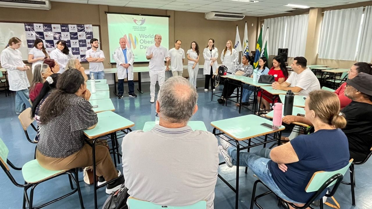 Pacientes bariátricos se encontram para acompanhamento no HUOP